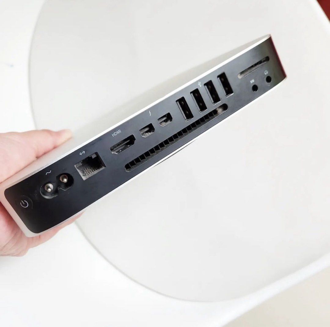 Mac Mini Late 2014 (Category: Desktops) located in Cabuyao City. Submitted by HelloSunshineDeclutters (Listing ID 1293109943, Image 2). Description: Mac Mini Late 2014 2.6 intel core i5 8gb 1600 mHz DDR3 OS X El Capitan 1 TB storage With few dents (see photos) but works well Meet up: Solenad Area (Nuvali) Southwoods Mall SM Santa Rosa.