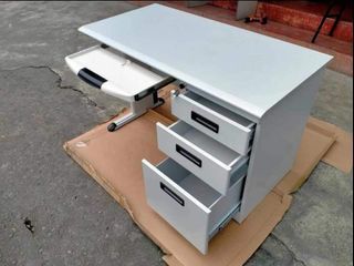 Metal office table