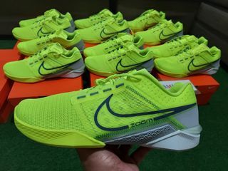 Nike Mens Zoom Metcon Turbo 2 
"Volt Green" 
Sizes: 9 (2) |10.5 (2)US