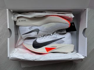 （分類：）位於 。 由 nobshype 提交（商品編號 1293081573，圖片 1）。簡介： 。