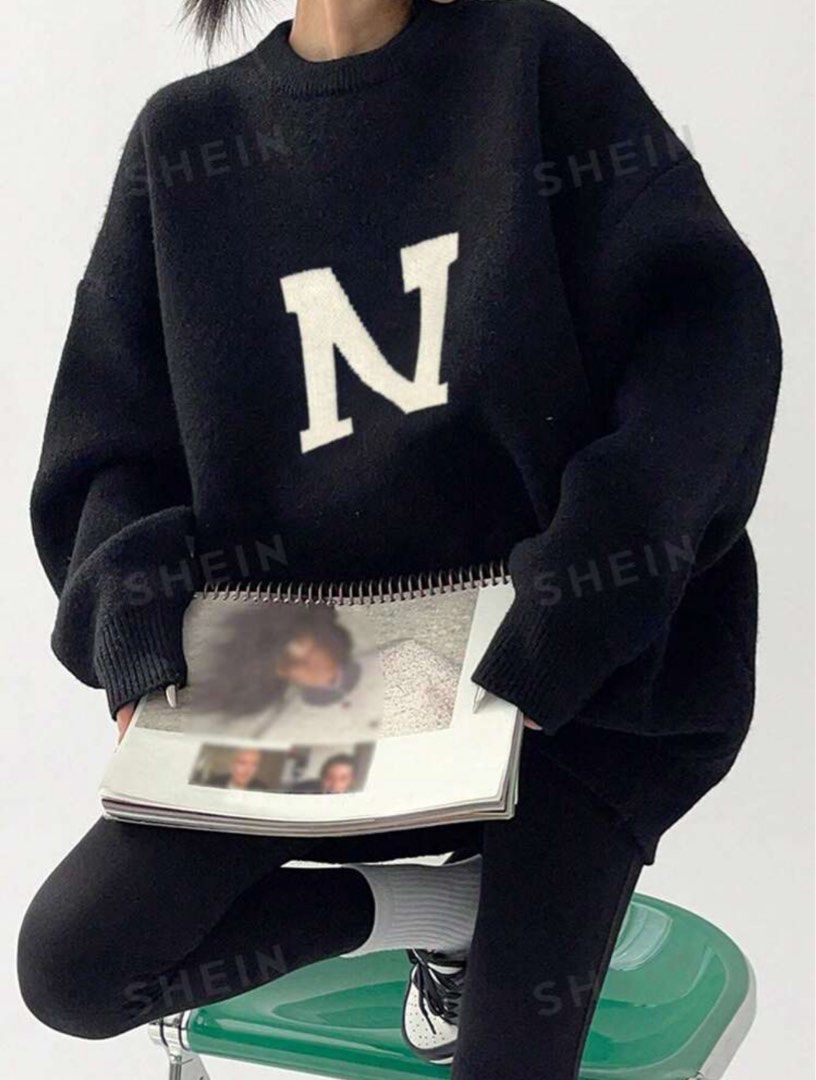 Oversized pullover (Category: Longsleeves) located in Singapore. Submitted by shopwithchartily (Listing ID 1293096676, Image 1). Description: Oversized Oversized for sizes M & L Brand new RTP $33.