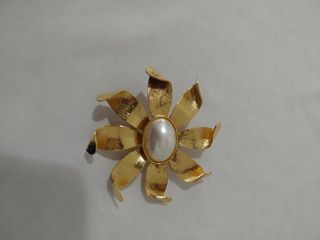 Pearl Gold Plated Brooch