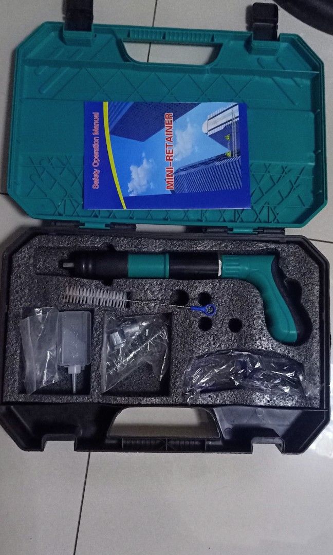 Rush Nail Gun (Category: Construction Tools & Equipment) located in Pasay City. Submitted by 1migs (Listing ID 1293081100, Image 2). Description: As is po nailgun with free 100pcs nails naka ubos lng ng 10 n bala tapos ayaw na mag fire kayo n bahala mag pagawa 09567902466.