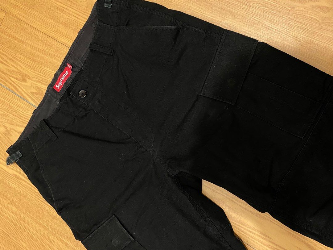 Supreme cargo pants 32x43 Men s Fashion Bottoms Jeans on Carousell