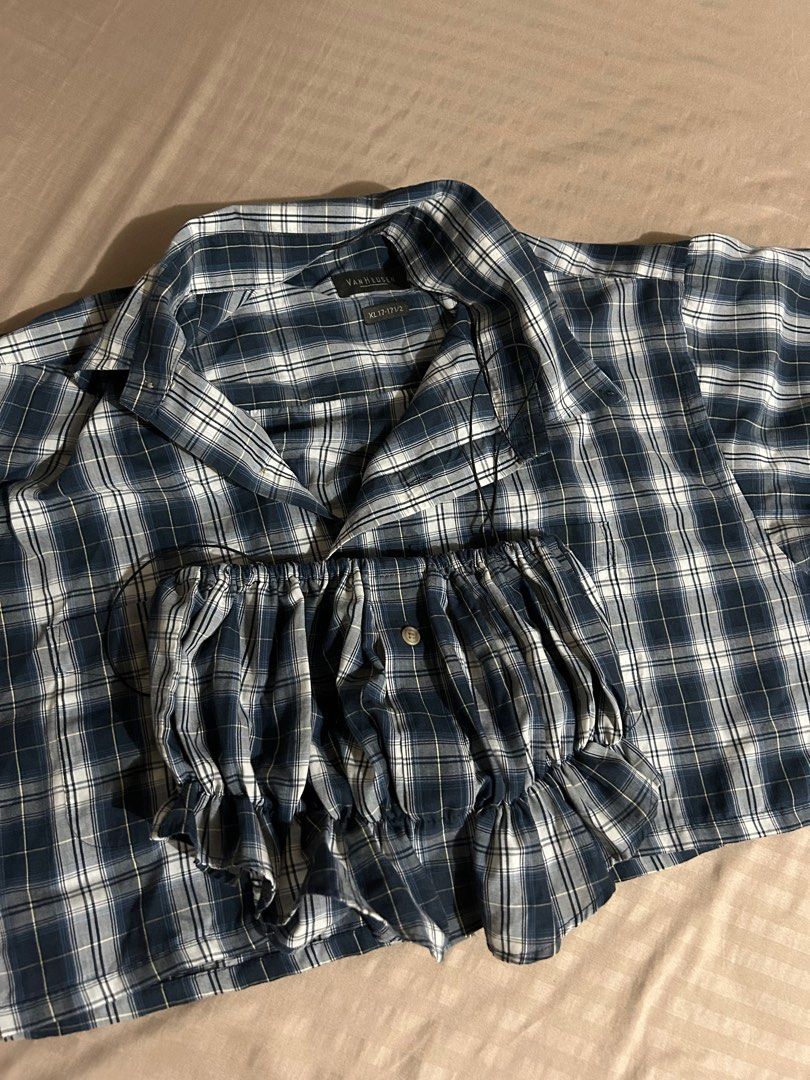Tube and Cropped Polo Set (Category: Others Tops) located in Makati City. Submitted by declutterwjn_ (Listing ID 1293083770, Image 2). Description: Best fits large to xl frames. Bought this at a vintage online shop. Tube and cropped polo set, oversized look. So cute!!.