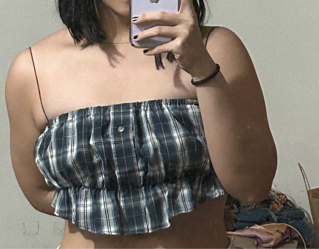 Tube and Cropped Polo Set (Category: Others Tops) located in Makati City. Submitted by declutterwjn_ (Listing ID 1293083770, Image 3). Description: Best fits large to xl frames. Bought this at a vintage online shop. Tube and cropped polo set, oversized look. So cute!!.