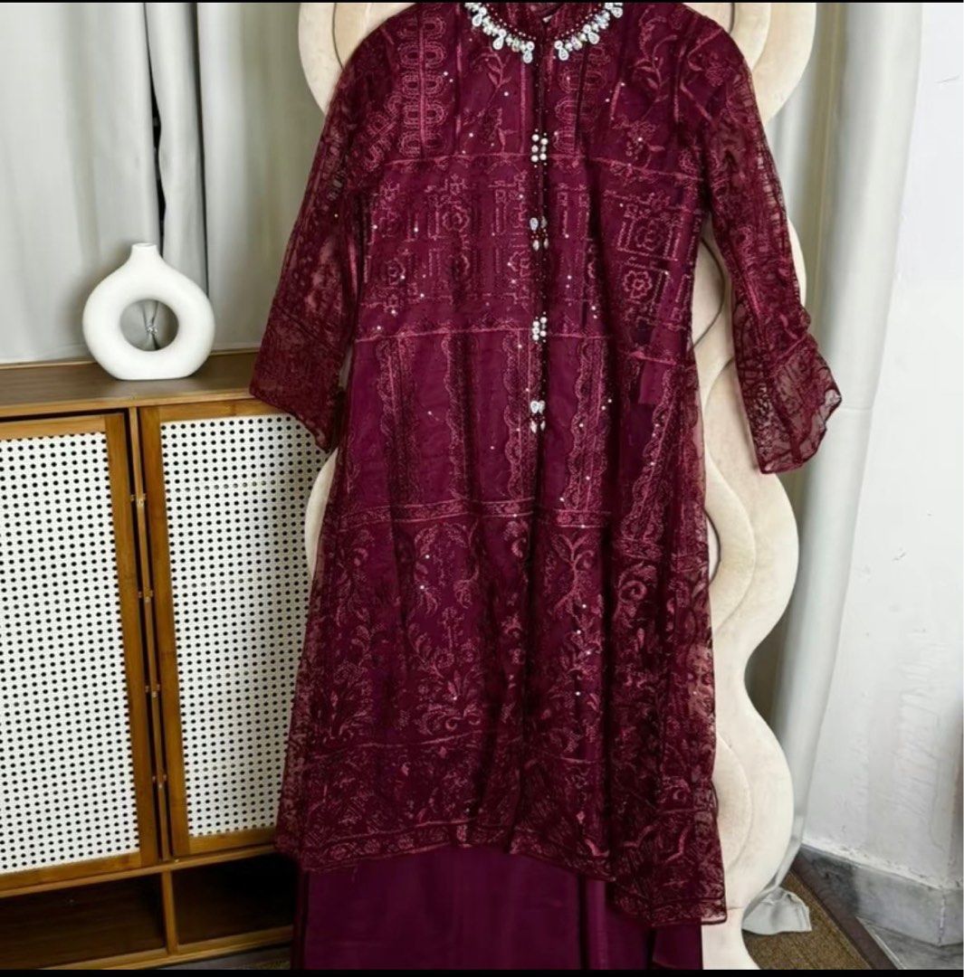 Tulis Dress Lace Indonesia - Maroon, Women's Fashion, Dresses & Sets,  Dresses on Carousell