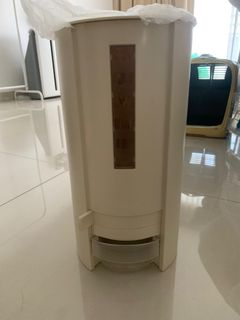(Category: ) located in . Submitted by poenitentiae (Listing ID 1293037003, Image 1). Description: .