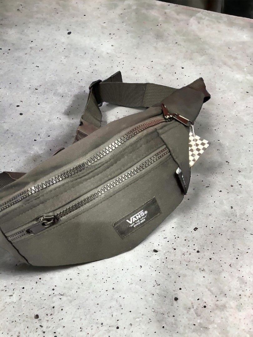 Harga waist bag vans sales