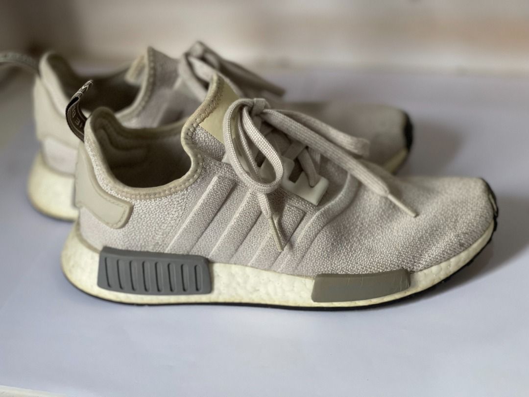 Adidas Hydro Boost (Category: Sneakers) located in Marikina City. Submitted by marikinagaragesale (Listing ID 1293220573, Image 2). Description: RFS: My ex left this January last year. Too big for me. Wanna remove all of the things left at my place so, please help a Sissie out 🙁 25 cm Original price: P5,200.