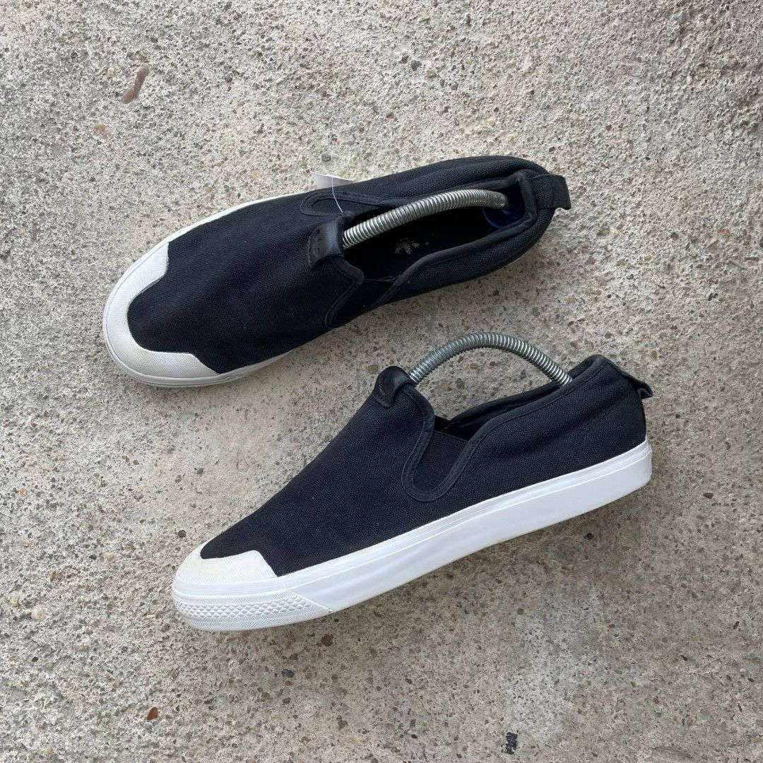 Adidas nizza slip on black deals