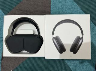 Airpods Max  Space Gray with Black Headband