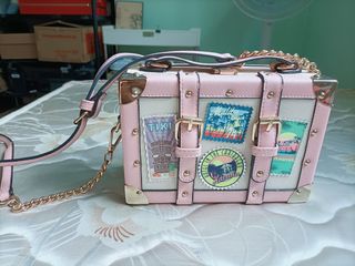 (Category: ) located in . Submitted by tangyee.1 (Listing ID 1293196827, Image 1). Description: .