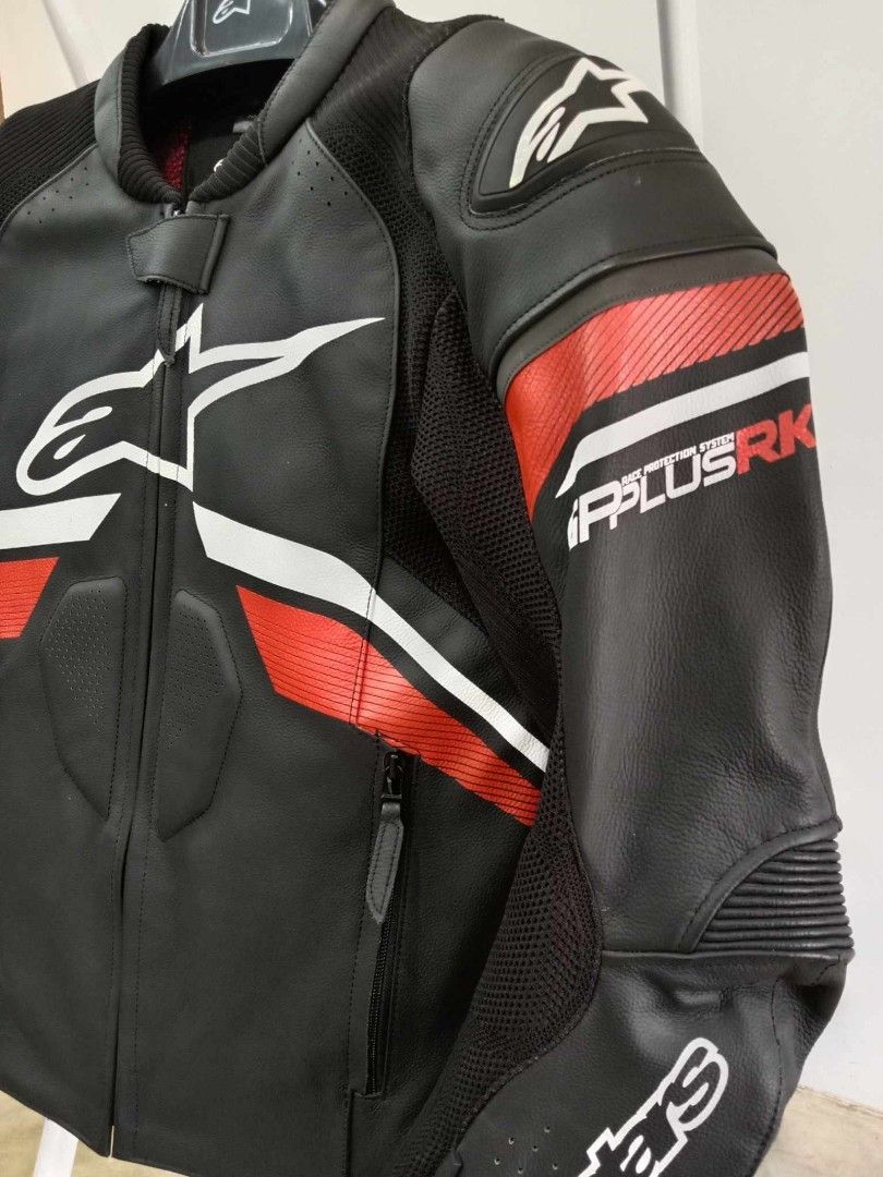 ALPINESTARS GP PLUS R V3 RIDEKNIT LEATHER JACKET DAINESE DUCATI KOMINE Men s Fashion Activewear on Carousell