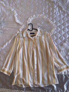 (Category: ) located in . Submitted by decluttersbymar (Listing ID 1293193444, Image 1). Description: .