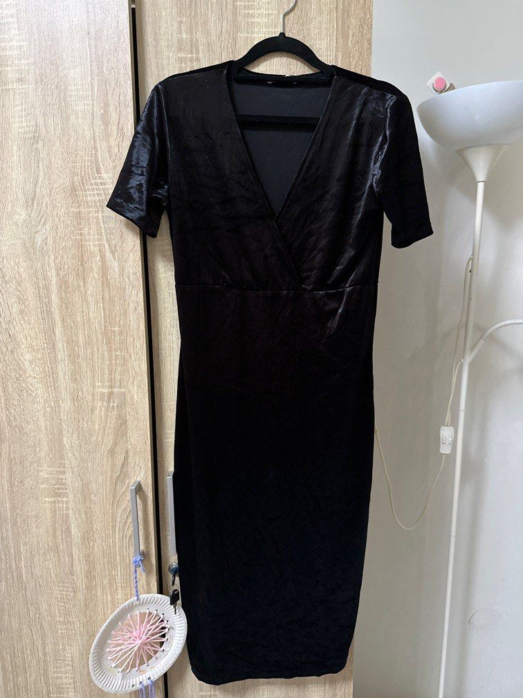 Zara Black Velvet Dress (midi length), Women's Fashion, Dresses & Sets,  Dresses on Carousell