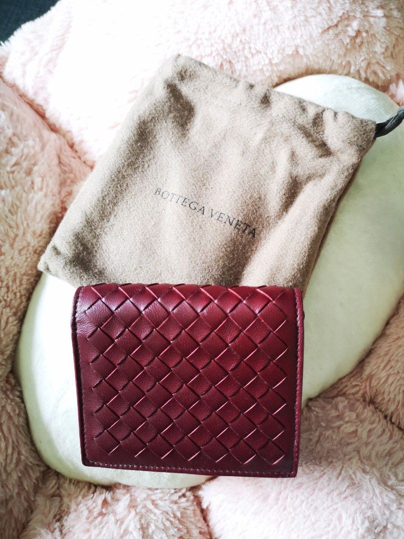 Bottega veneta ladies wallet tri fold Luxury Bags Wallets on Carousell