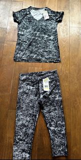 （分類：）位於 。 由 jellybeani 提交（商品編號 1293349772，圖片 1）。簡介： 。