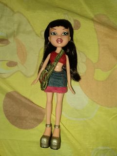 Bratz sunkissed summer Jade with her original outfit, Hobbies & Toys, Toys  & Games on Carousell
