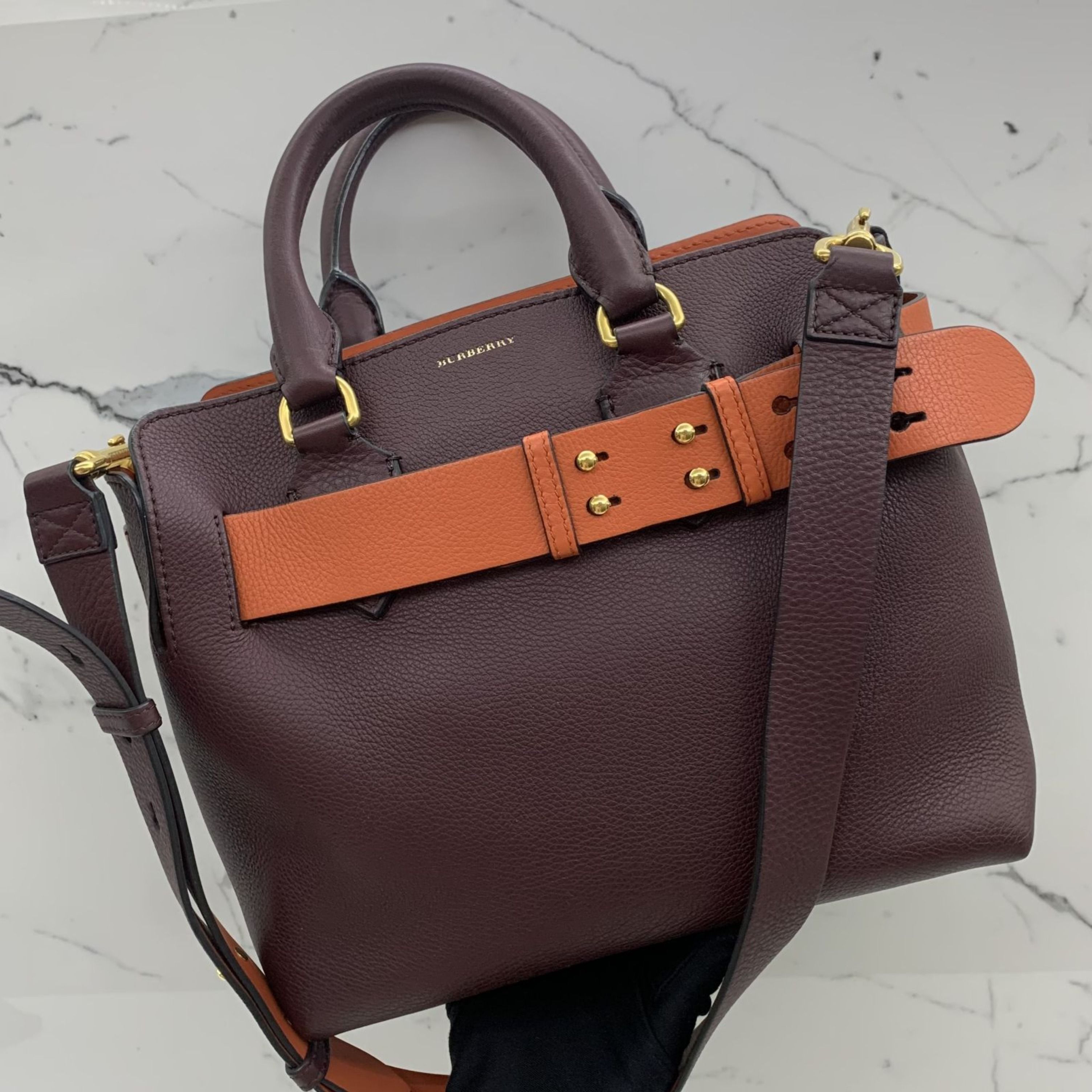 Burberry small banner in vintage check handbag deep claret clearance