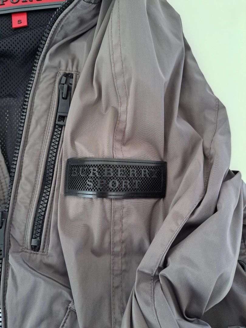Burberry Sport Jacket Men s Fashion Coats Jackets and Outerwear on Carousell
