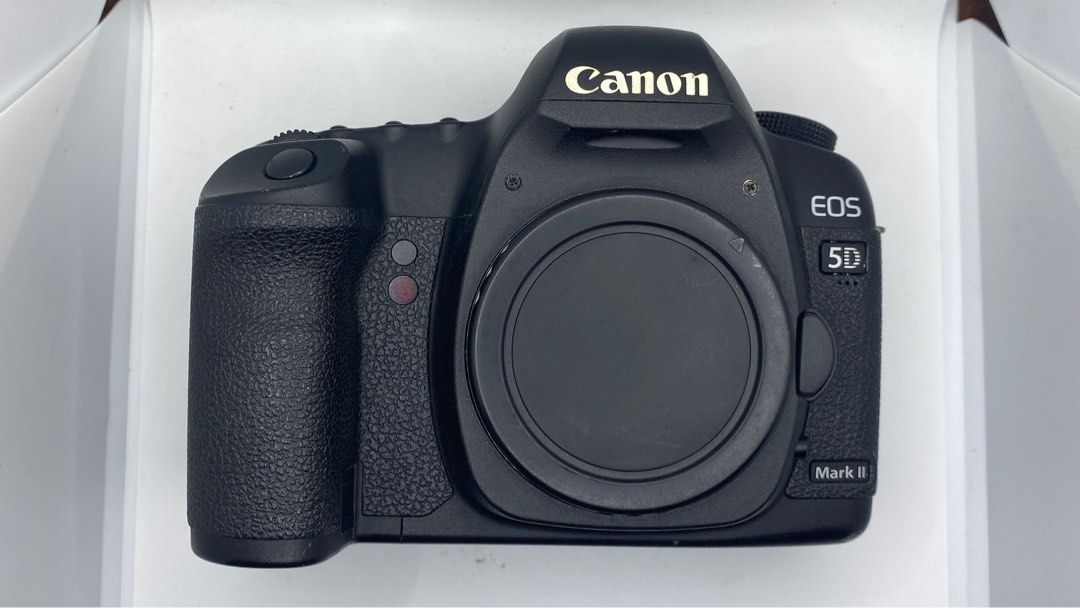 Canon EOS 5D Mark2 with 50mm f1.8 STM lens