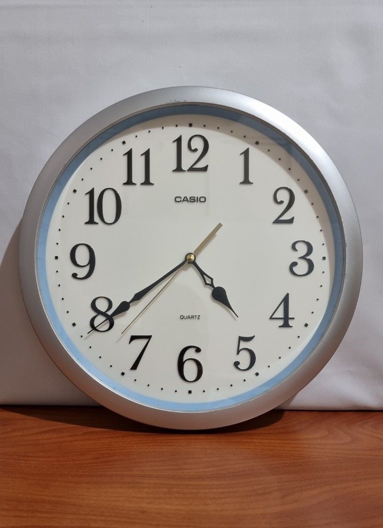 Casio Wall Clock (Category: Clocks) located in Binangonan. Submitted by c_r_i_s (Listing ID 1293162031, Image 1). Description: Casio Wall Clock Keeps accurate time Total diameter: 33.5 cm With minor signs of scuffs and scratches In very good condition.