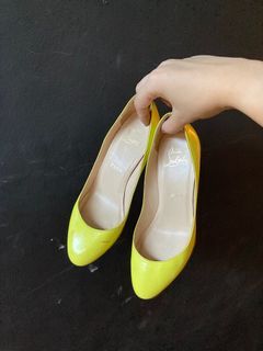 Christian Louboutin DECOLLETE 328 100 Patent Leather Yellow Pumps Shoes