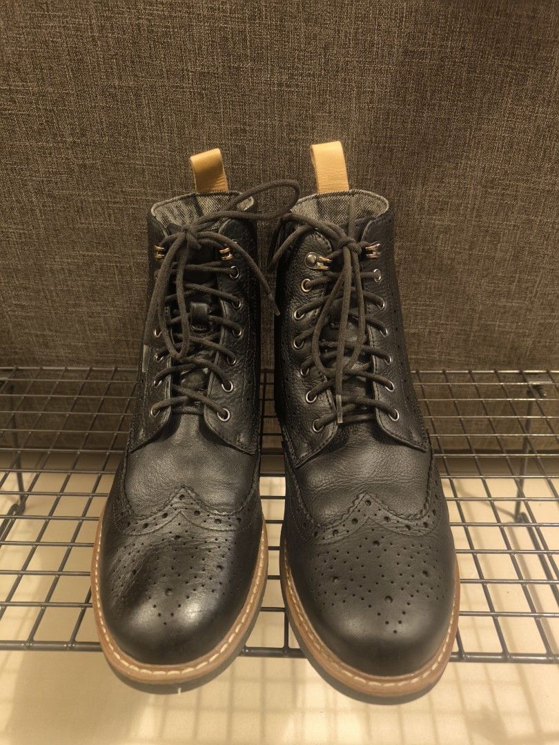 Clarks Batcombe Lord Black Brogue Black Leather Boots UK8 US9 EU42