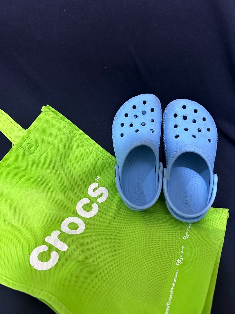 Crocs for Kids (Category: Babies & Kids Fashion) located in Angeles City. Submitted by aleigh (Listing ID 1293164814, Image 1). Description: Original Crocs bought for 1,995 inclusion: ecobag size: 11C actual pic already posted *Payment first basis.
