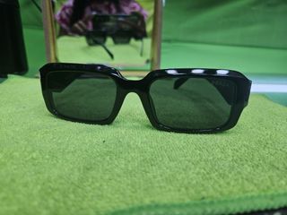 Fashion sunglasses for Men and Women