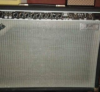 Fender Pro 185 guitar amp solid state dual speakers in mint condition. First own, no repair. Willing to accept Fender strat 57/62 re issue