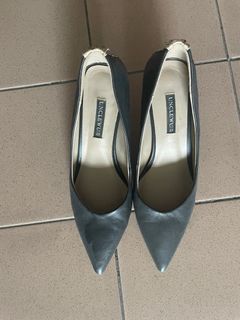 (Category: ) located in . Submitted by fleamarketonlinee (Listing ID 1293210521, Image 1). Description: .