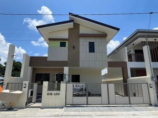 House & Lot Brandnew For Sale In Imus Cavite Near In Vermosa DaangHari.