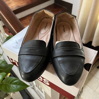 Hush Puppies Black Loafers US Size 10/EU 41