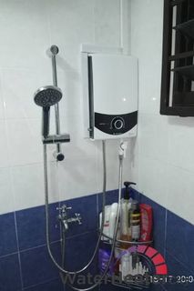 (Category: ) located in . Submitted by smartfanhouse.sg (Listing ID 1293182439, Image 1). Description: .