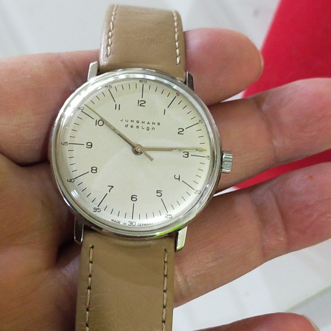 Max bill mechanical top