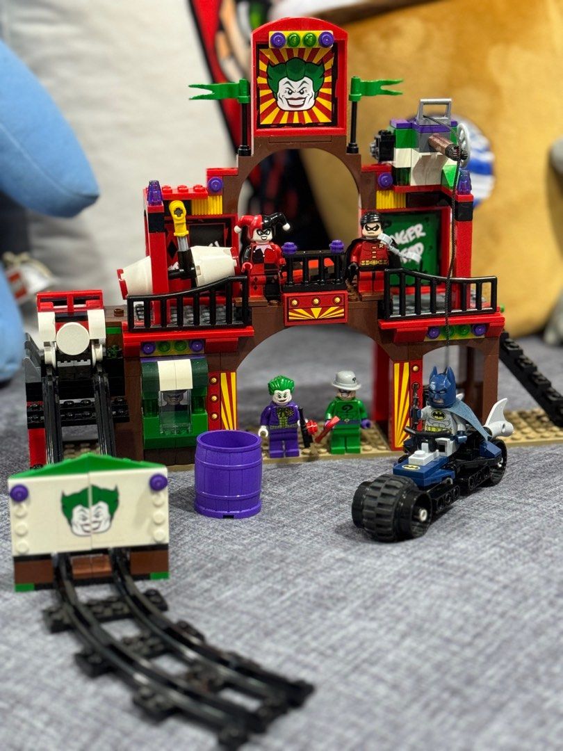 Lego 6857 The Dynamic Duo Funhouse Escape