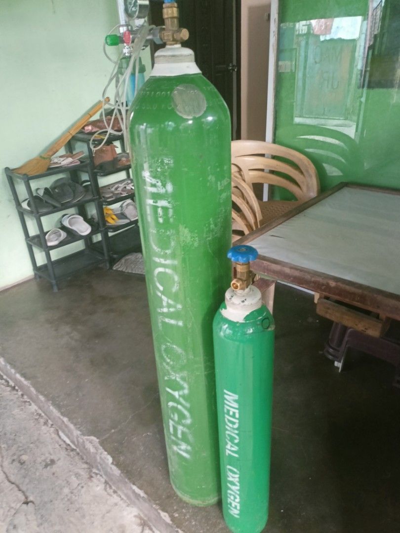 Medical oxygene 8,500 (Category: Looking For) located in Rizal. Submitted by florenciocanoy62 (Listing ID 1293158954, Image 2). Description: Ptpa: Fs medical oxygene tank kasama na po regulator. May laman pa po parehas full tank. 8,500 na lang. 09958854901.