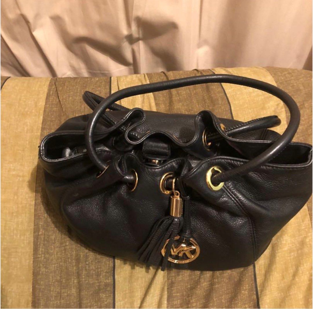 Michael kors ring tote deals