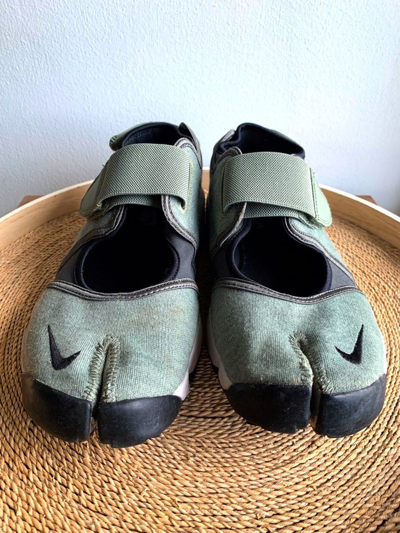 Camel toe nike shoes on sale