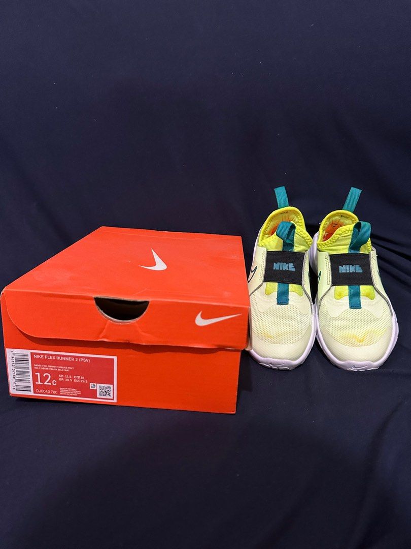 Nike Flex runner ( Kids) (Category: Babies & Kids Fashion) located in Angeles City. Submitted by aleigh (Listing ID 1293165645, Image 2). Description: Original Nike flex runner 2 size: 12c/18cm inclusion: box honest flaws: some stain at the front as seen on the posted pics. ( actual pic posted already) Price slight negotiable for sure buyer *Payment first basis .