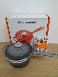 ORIGINAL LE CREUSET SAUCE PAN IN OYSTER/FLINT