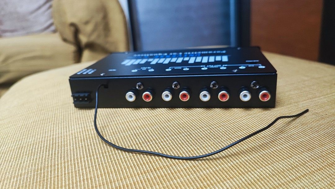 Parametric equalizer 5band (Category: Other Audio Equipment) located in Mandaluyong City. Submitted by brandonsenpai32 (Listing ID 1293350150, Image 3). Description: .