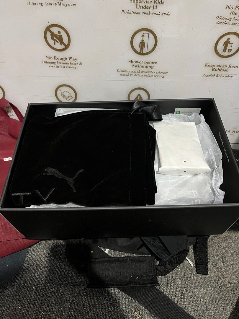 puma fenty avanti new, Fesyen Pria, Sepatu Sneakers di Carousell