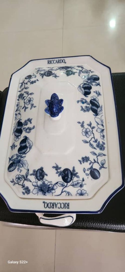 Ricardo Set (Category: Dinnerware & Cutlery) located in Petaling Jaya. Submitted by fierceowl.624307 (Listing ID 1293225821, Image 3). Description: Not hosting anymore parties .
