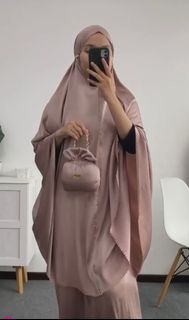 (Category: ) located in . Submitted by iloveshoppiiiing (Listing ID 1293256274, Image 1). Description: .