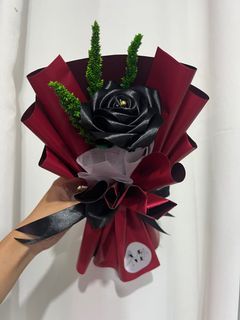 single flower bouquet - satin