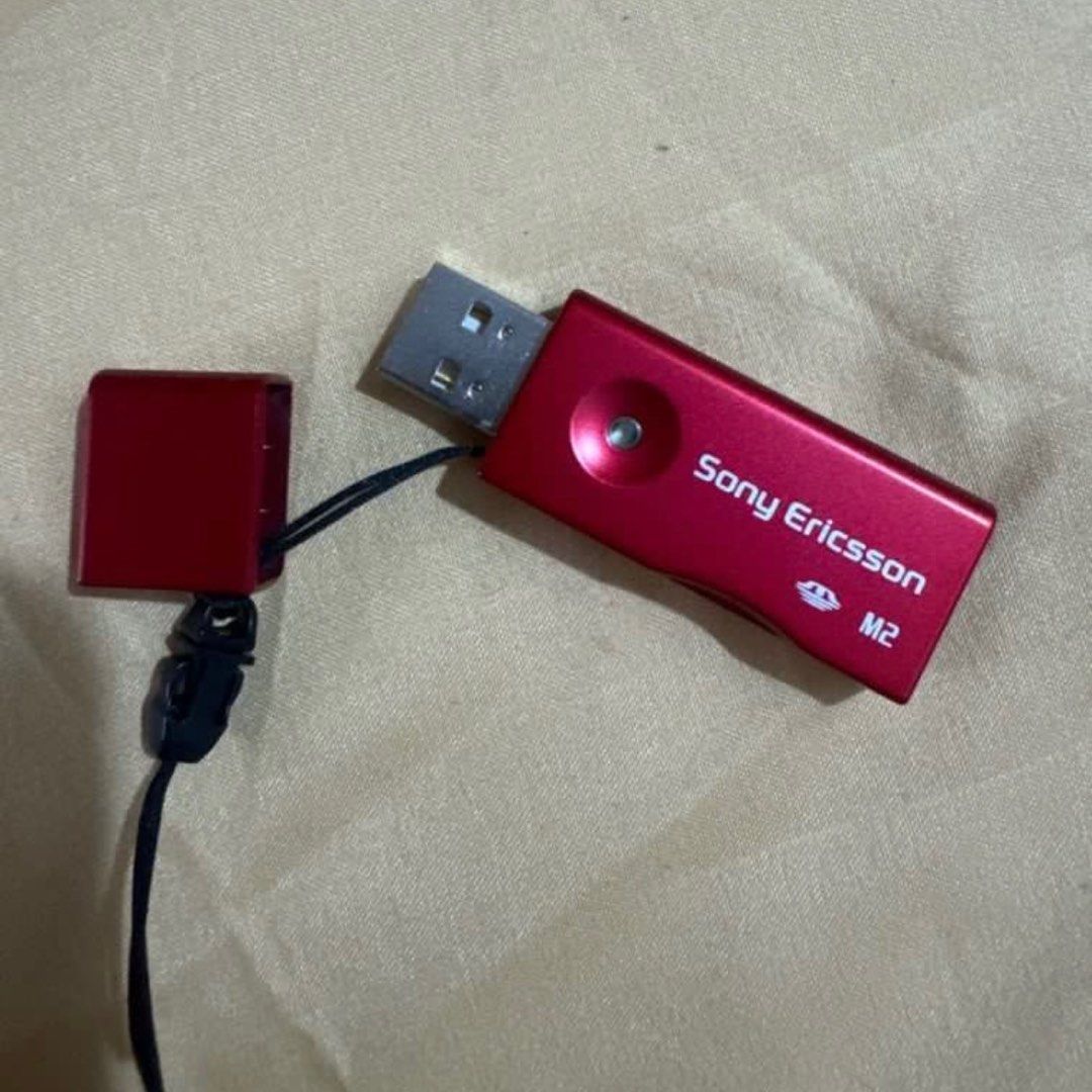 Sony Ericsson M2 Memory Card Reader (Original), Computers & Tech, Parts