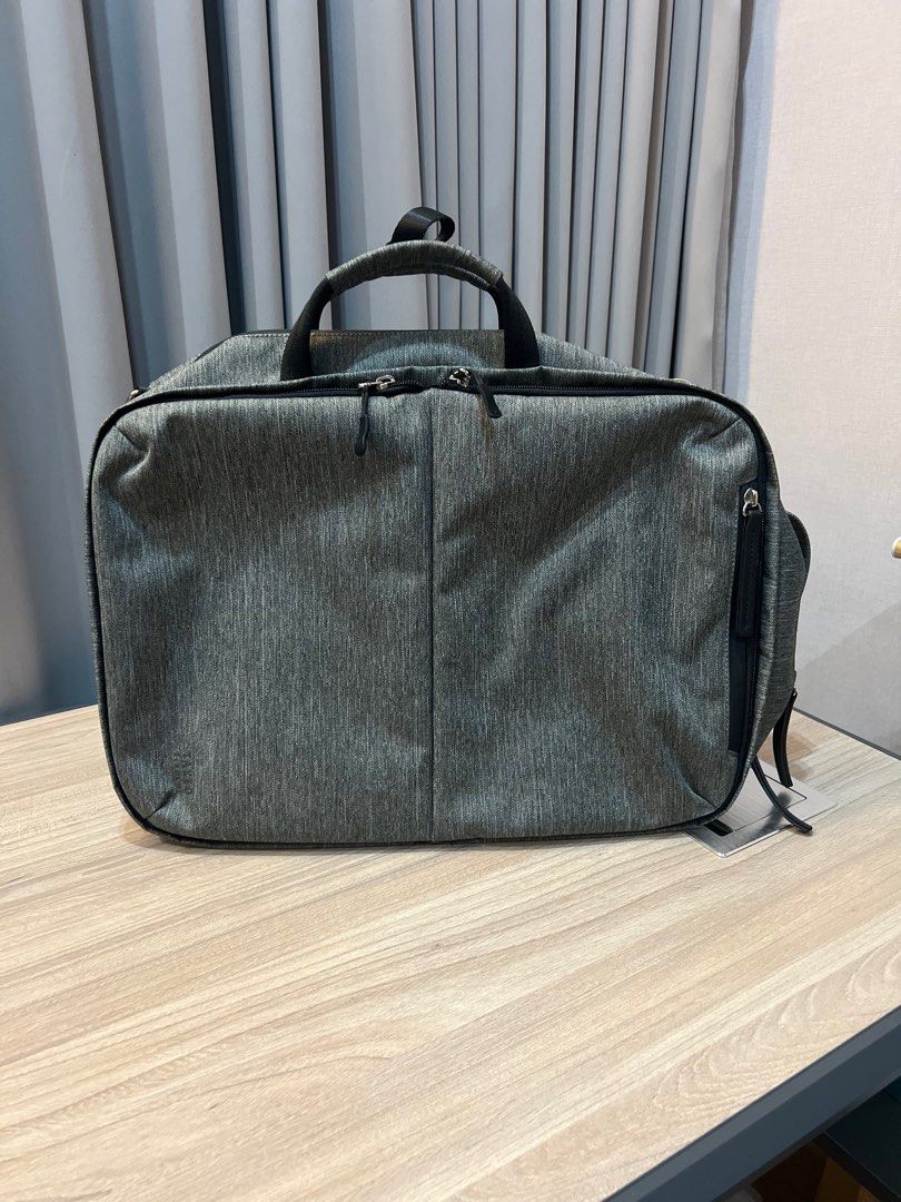 TAKEO KIKUCHI Mutliway Laptop Bag (Category: Backpacks) located in Pasig City. Submitted by ryester (Listing ID 1293272150, Image 1). Description: Almost new Mutliway Sling bag or Backpack Front part can be zipped out and turned into a separate pouch Fits up to 15” laptop.